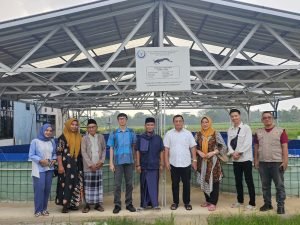 Bacagub Hanan Serahkan Bantuan Bioflok di Pondok Pesantren Darul Huda, Kota Gajah, Lampung Tengah