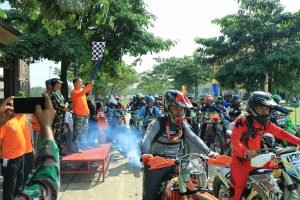 AKBP Sendi Antoni, Lakukan Pelepasan Gas Amal Trail Adventure dalam Rangka HUT Bhayangkara ke 79