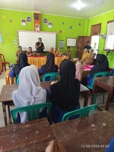Sekda Way Kanan Machiavelli, Tinjau Kegiatan Cek Kesehatan Gratis di SMPN 1 Blambangan Umpu