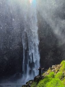 Curug Semantung: Wisata Alam yang “Dikawal” Bupati Parosil Mabsus