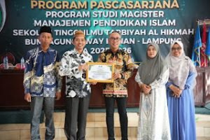 Raden Adipati Surya Hadiri dan isi Acara Puncak Studium General Saat Program Pascasarjana STIT Al Hikmah Gelar Matrikulasi bagi Mahasiswa Baru