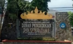 Disdik Bungkam Terkait Dugaan Pungli di SMPN 20, Publik Pertanyakan Slogan “Sekolah Gratis” Ala Waki Kota Bandar Lampung