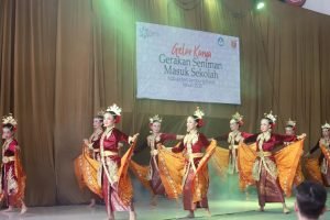 Parosil Mabsus Minta Jebolan Program Beasiswa Seni Budaya Jadi Penggerak Pelestarian Seni Budaya Khas Lambar